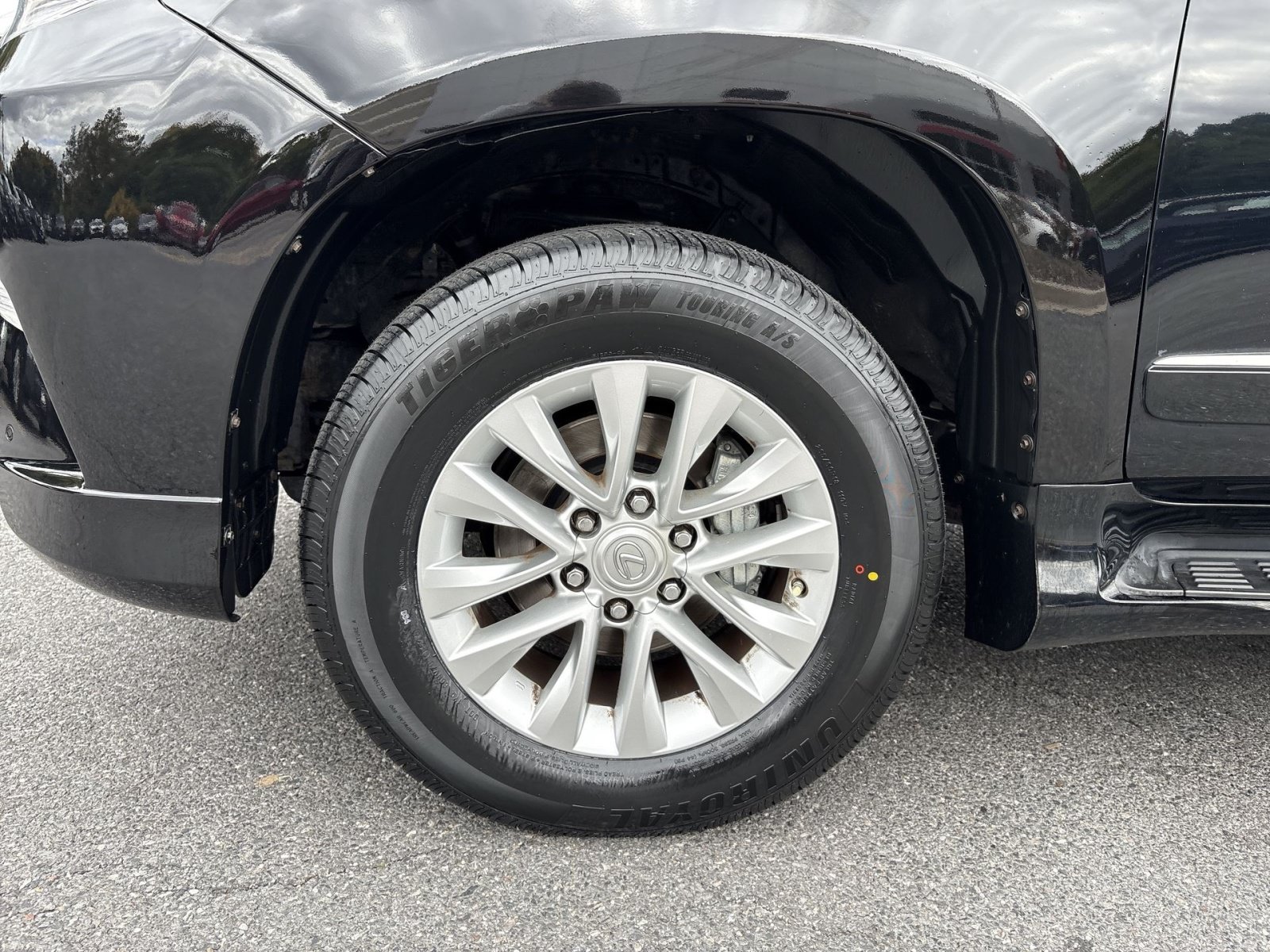 Used 2018 Lexus GX 460 Premium w/ Premium Package AWD/4WD image 12