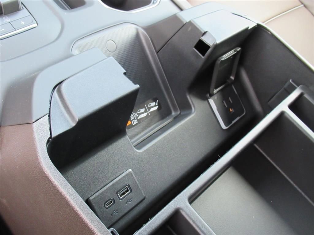 New 2026 GMC Sierra 2500 Denali w/ Denali Reserve Package image 25