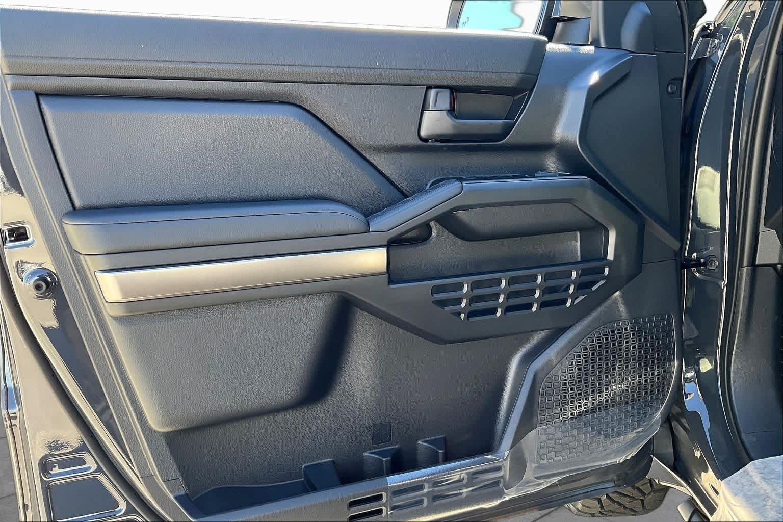 New 2026 Toyota 4Runner SR5 AWD/4WD image 10