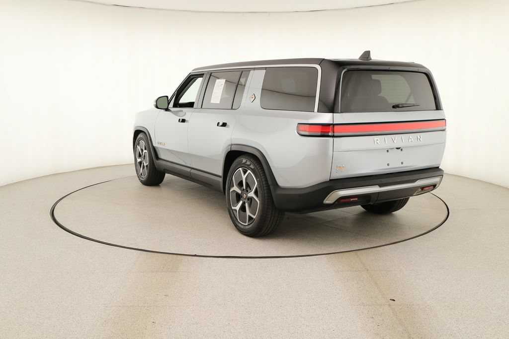 Used 2024 Rivian R1S Adventure AWD/4WD image 4