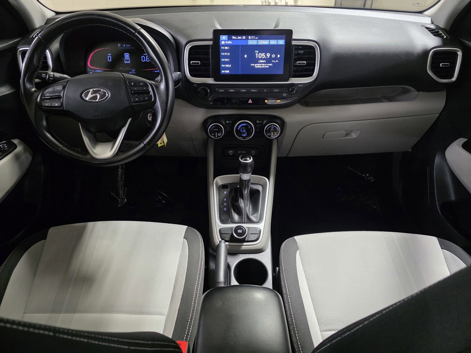 Certified 2023 Hyundai Venue SEL image 18