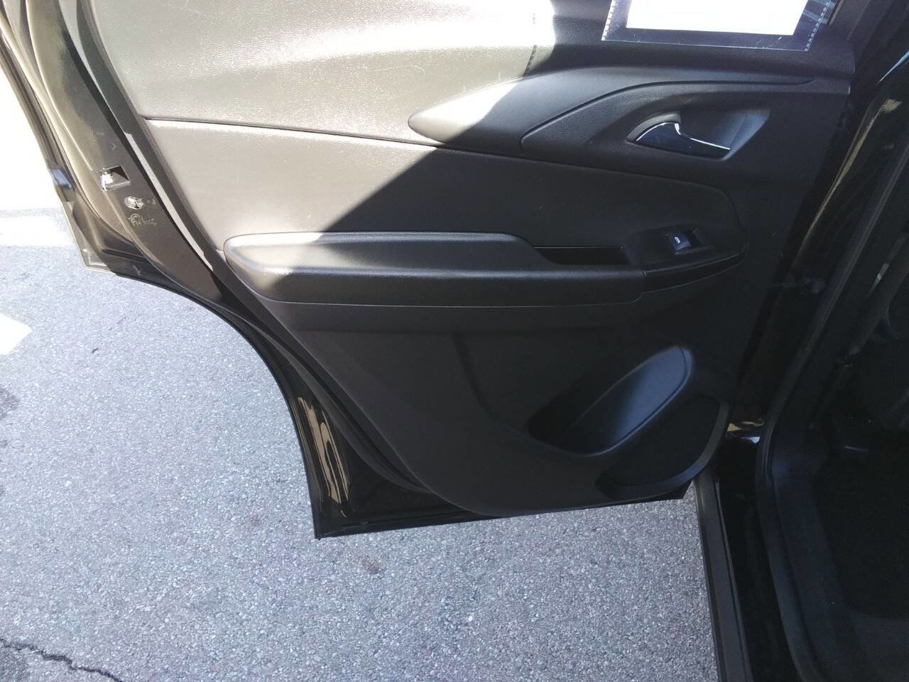 Used 2022 Chevrolet TrailBlazer ACTIV w/ Technology Package image 15