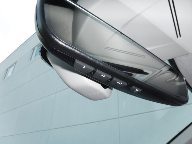 Used 2022 Honda Civic Touring image 32