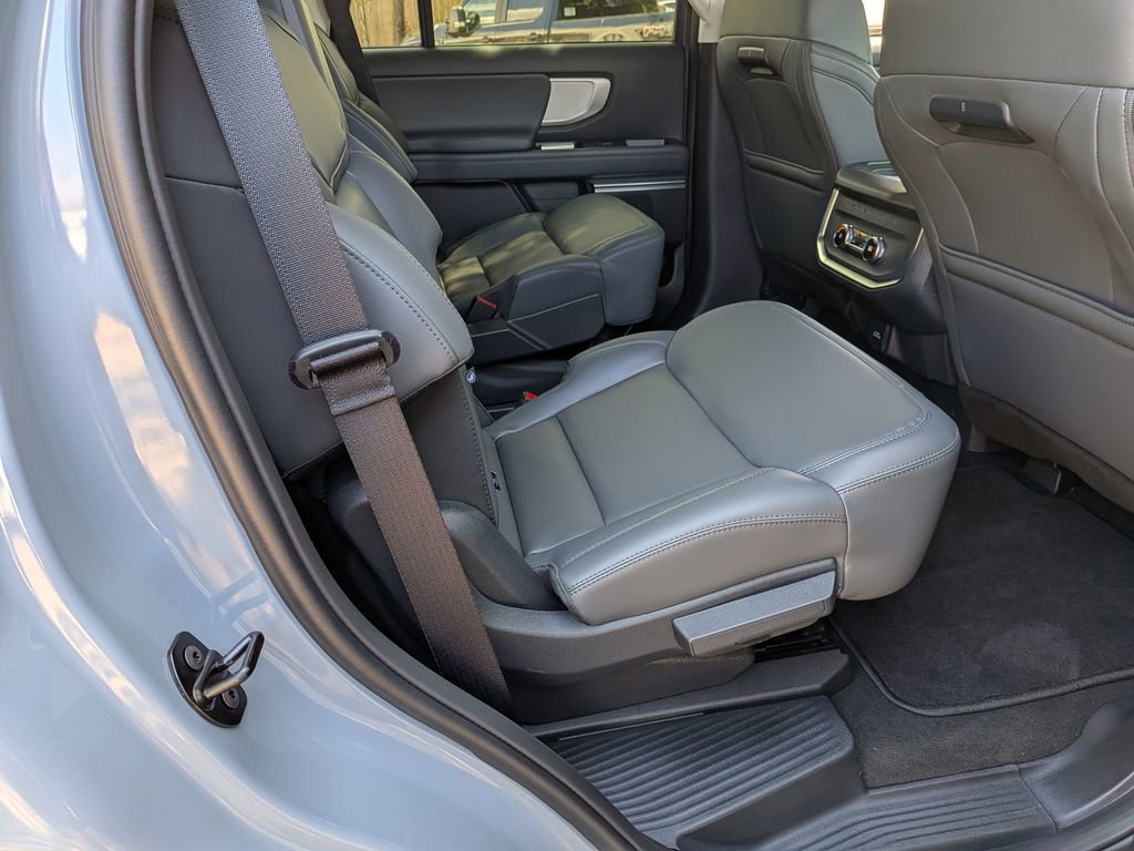 New 2026 Ford Expedition Active image 29