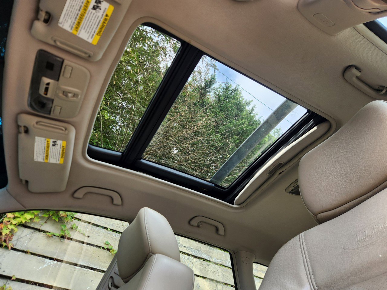 Used 2006 Subaru Outback 3.0R L.L. Bean AWD/4WD image 9