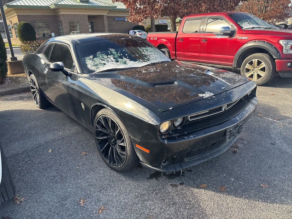 Used 2015 Dodge Challenger SXT w/ Super Sport Group (SS/T) image 10