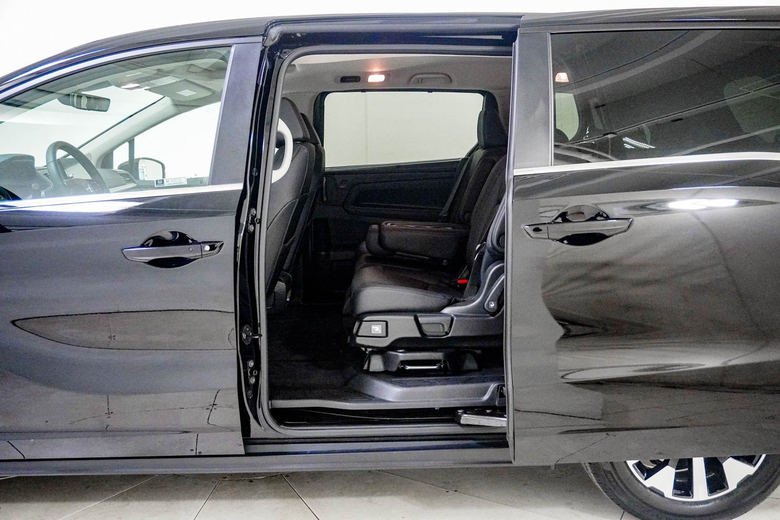 Certified 2026 Honda Odyssey EX-L image 38