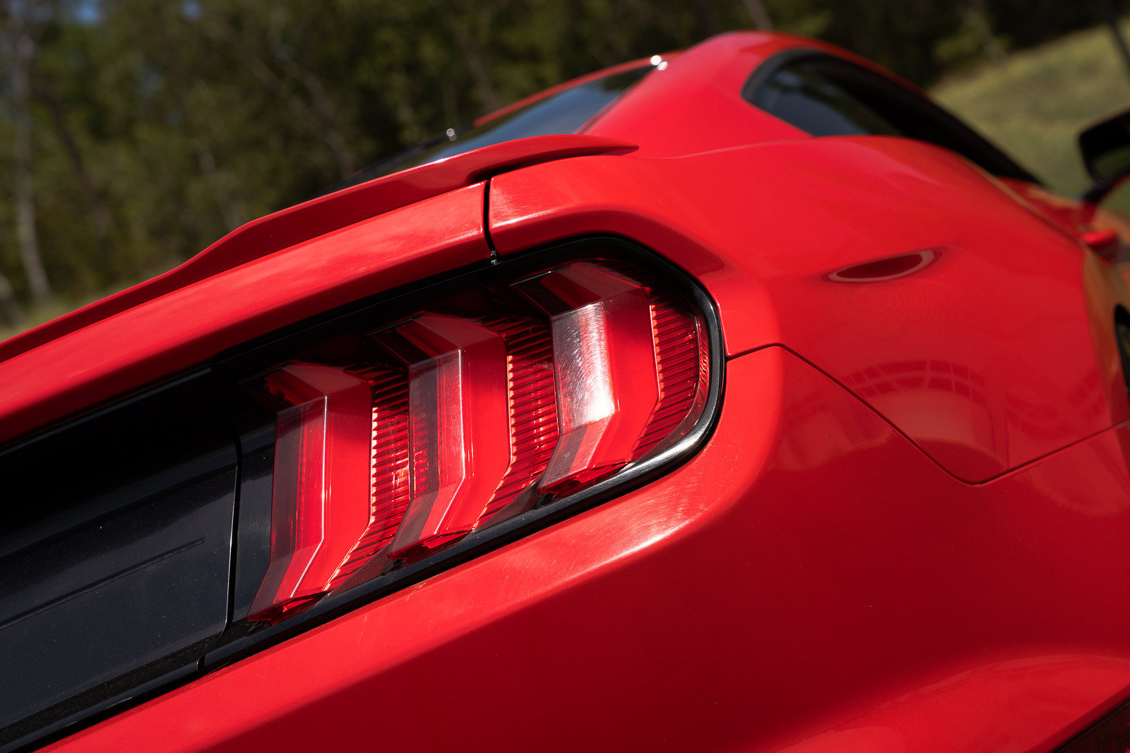 Certified 2018 Ford Mustang GT Premium RWD image 21