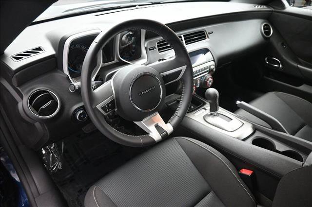 Used 2010 Chevrolet Camaro SS RWD image 8