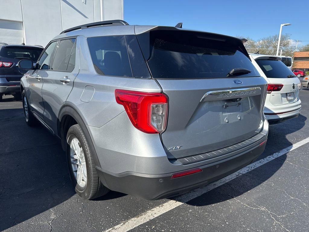Used 2021 Ford Explorer XLT AWD/4WD image 5