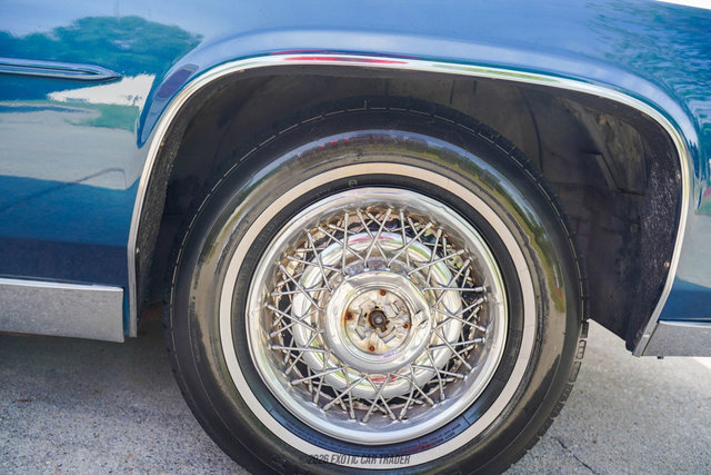 Used 1989 Cadillac Brougham RWD image 36