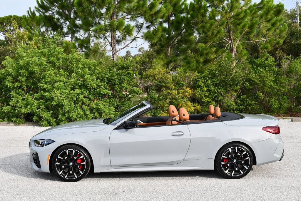 Used 2026 BMW M440i Convertible w/ Premium Package RWD image 30