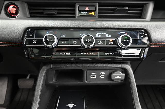 Used 2023 Honda Pilot TrailSport image 13