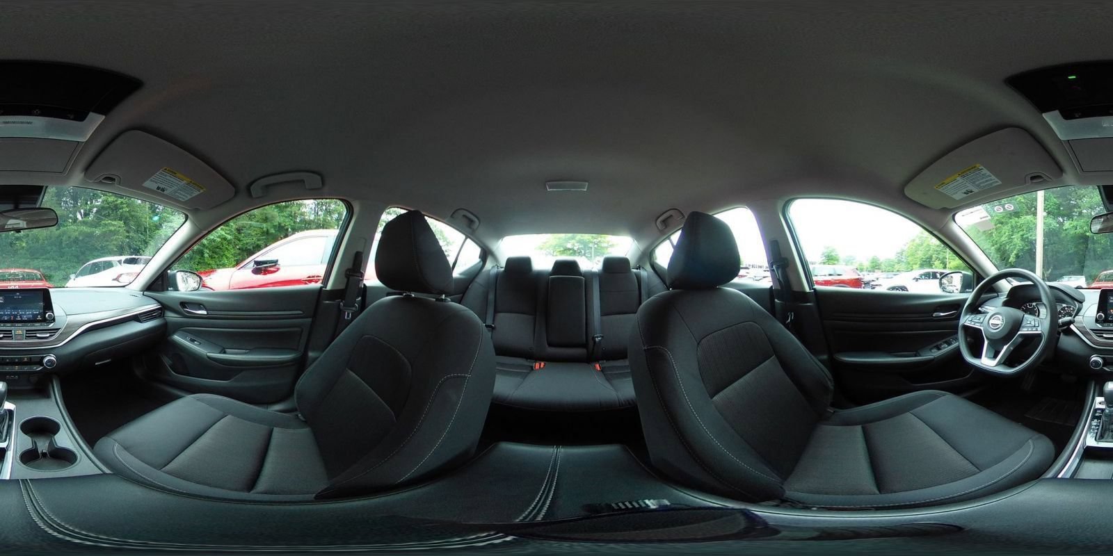 Used 2025 Nissan Altima 2.5 SV FWD image 42