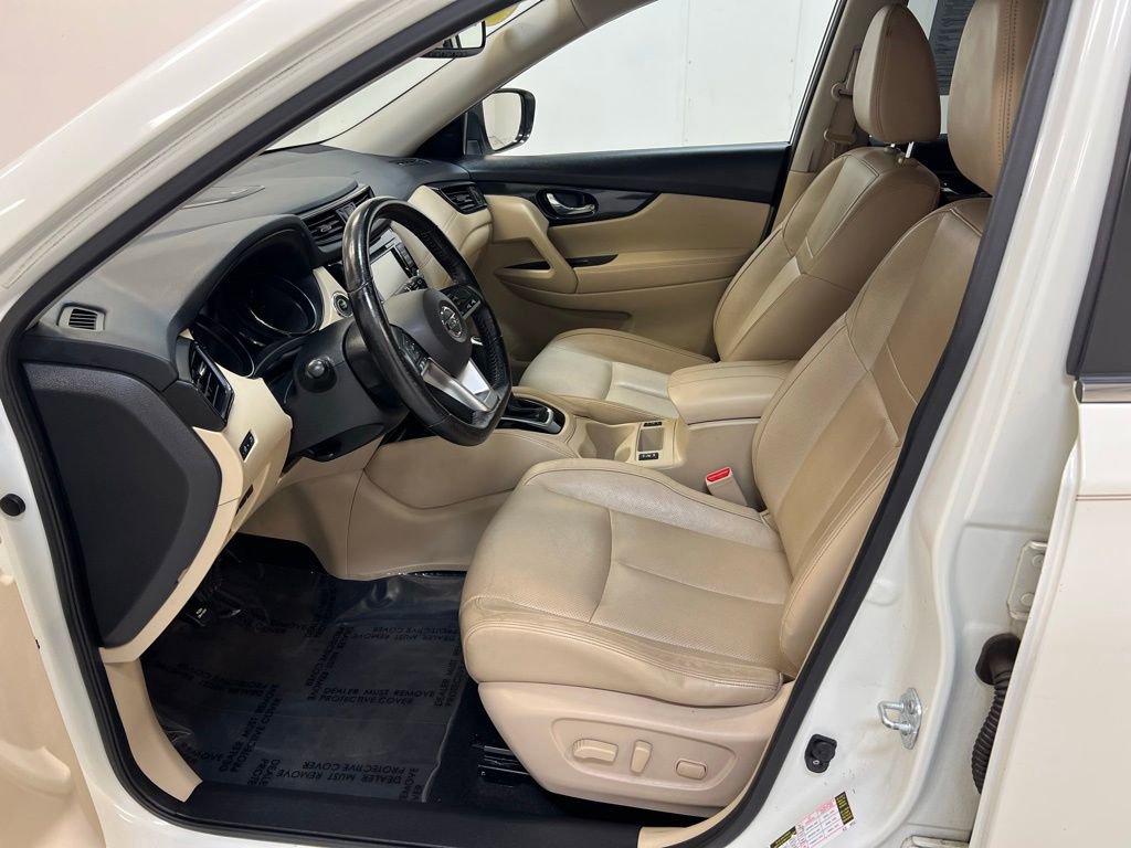 Used 2017 Nissan Rogue SL image 13