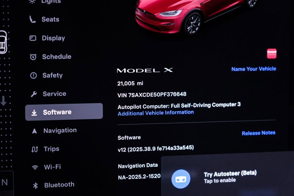 Used 2023 Tesla Model X image 28