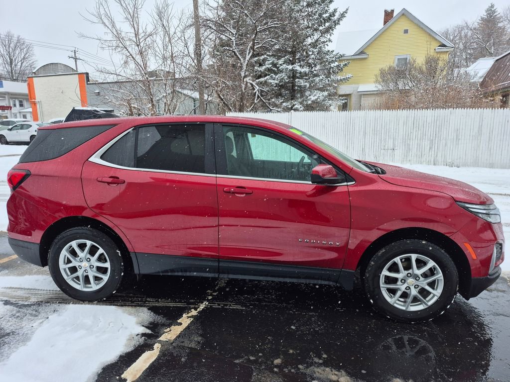 Used 2024 Chevrolet Equinox LT image 4