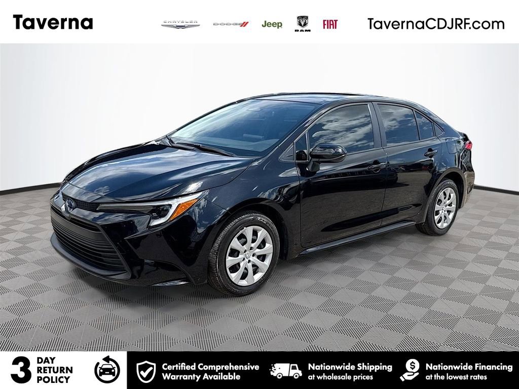 Used 2024 Toyota Corolla LE FWD image 1