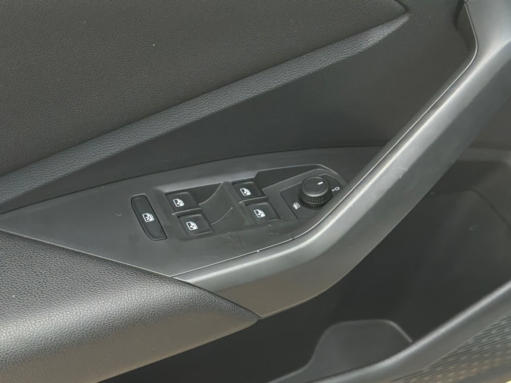Used 2019 Volkswagen Jetta SE FWD image 27