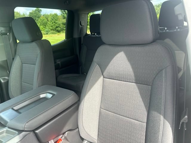 New 2026 Chevrolet Silverado 1500 Custom w/ Turbomax Blackout Package AWD/4WD image 17
