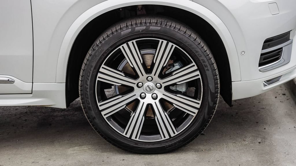 Used 2023 Volvo XC90 B6 Ultimate w/ Protection Package Premier AWD/4WD image 11