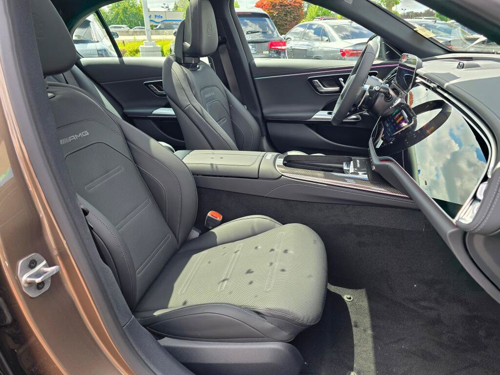 New 2026 Mercedes-Benz E 53 AMG e 4MATIC Sedan image 24