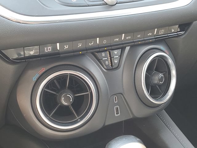 Certified 2019 Chevrolet Blazer LT FWD image 16