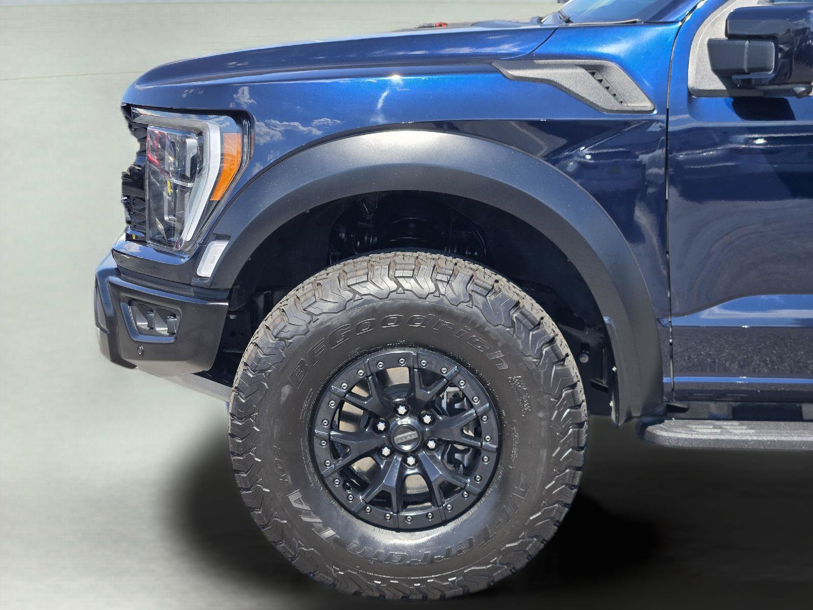 Used 2023 Ford F150 Raptor w/ Equipment Group 802A Raptor R AWD/4WD image 9