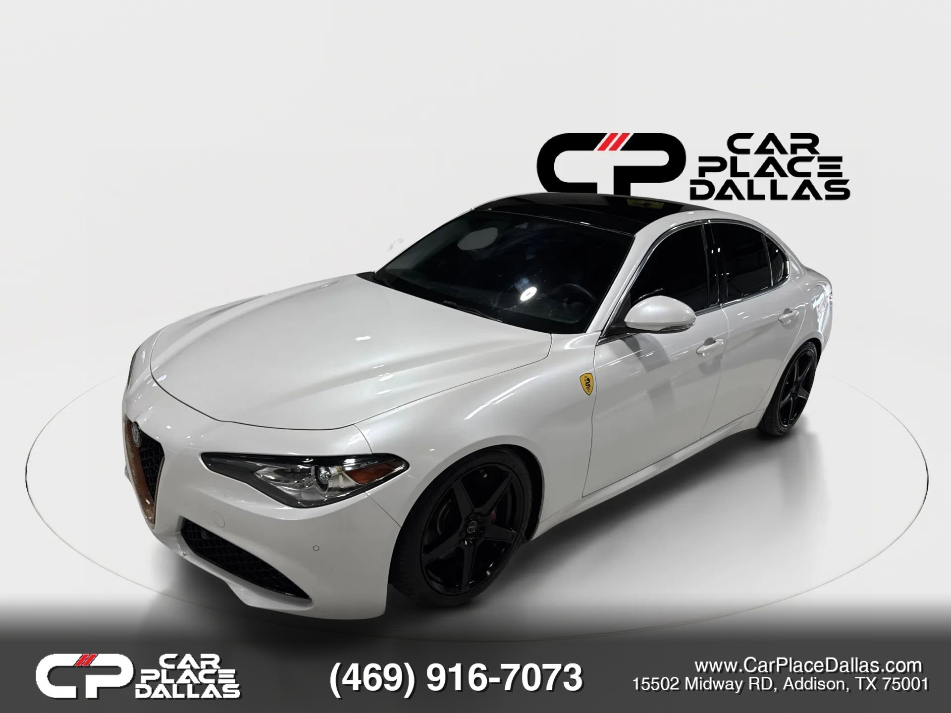 Used 2018 Alfa Romeo Giulia Ti RWD image 4