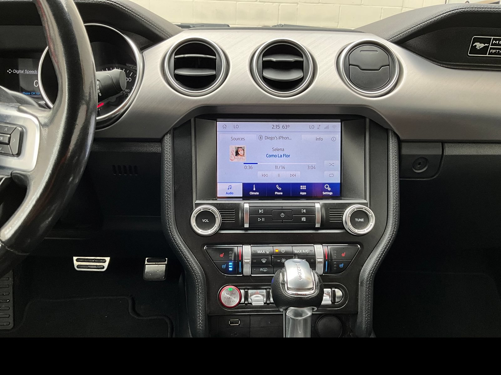 Used 2020 Ford Mustang Premium RWD image 4