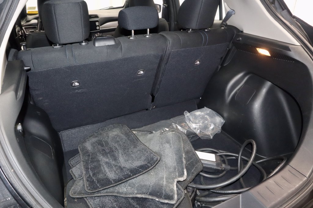Used 2025 Nissan Leaf S FWD image 14
