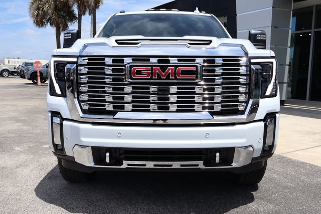 New 2026 GMC Sierra 3500 Denali image 3