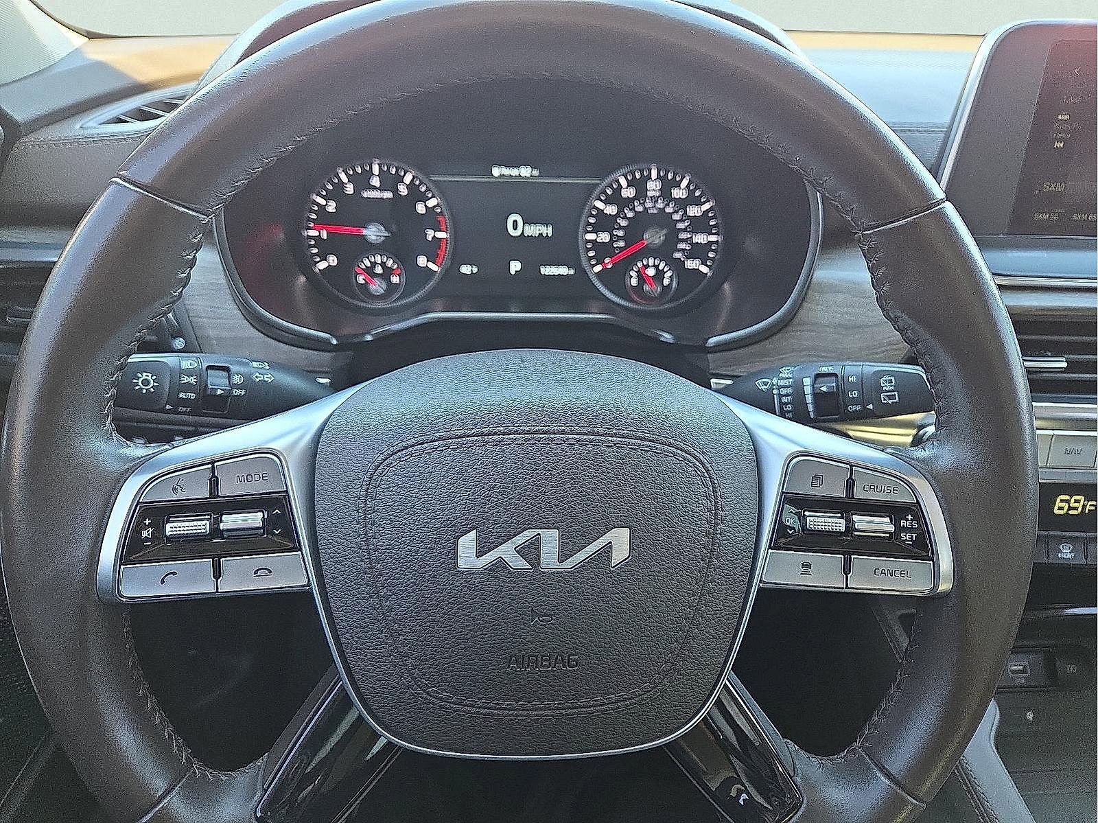 Used 2022 Kia Telluride SX image 24