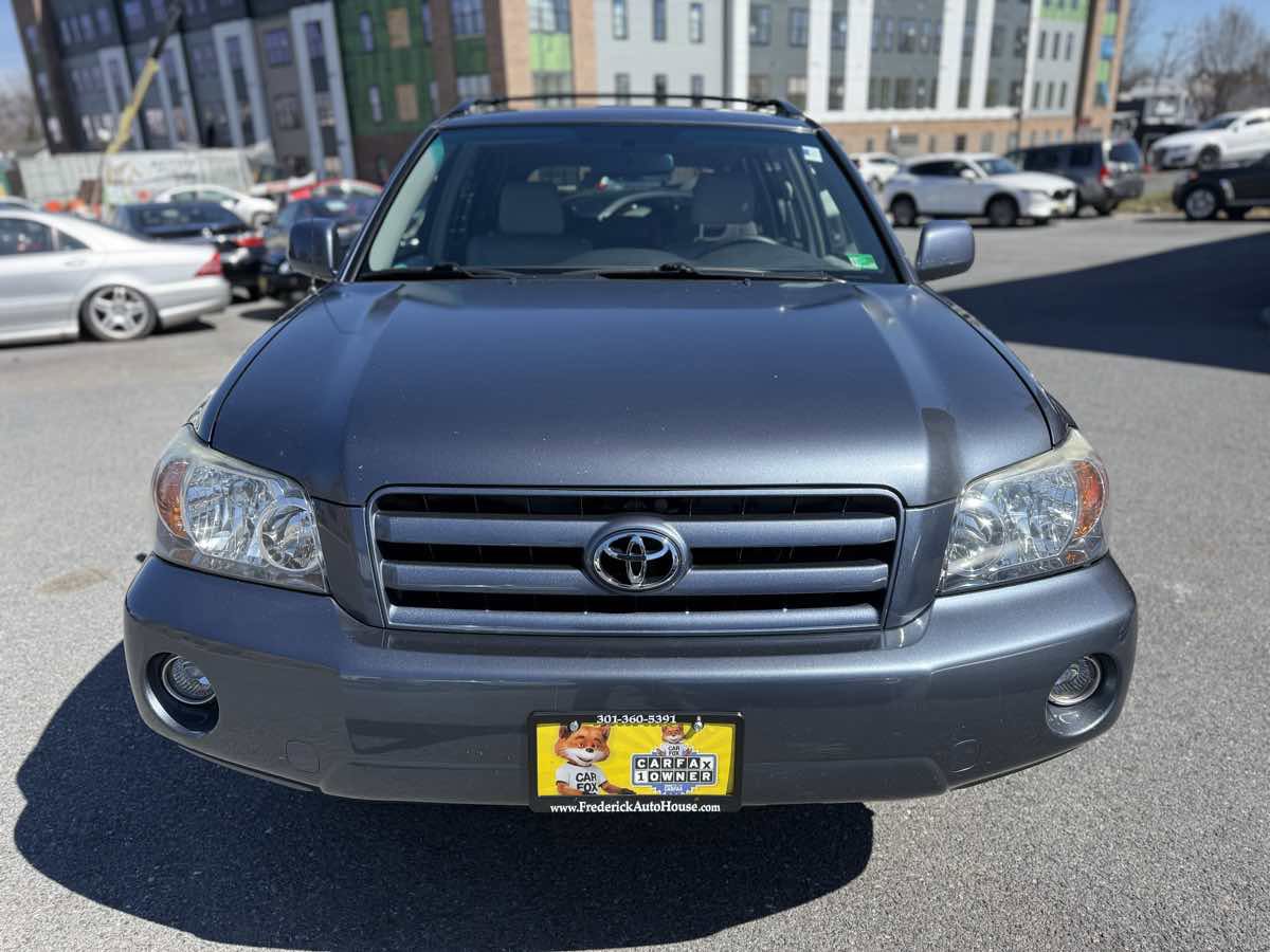 Used 2005 Toyota Highlander image 2