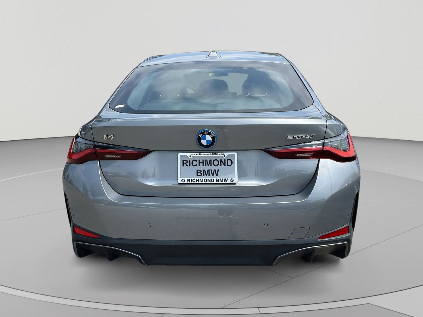 Used 2024 BMW i4 eDrive35 w/ Premium Package RWD image 8