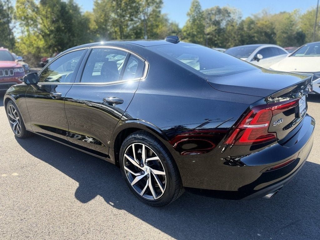Used 2020 Volvo S60 T6 Momentum AWD/4WD image 6
