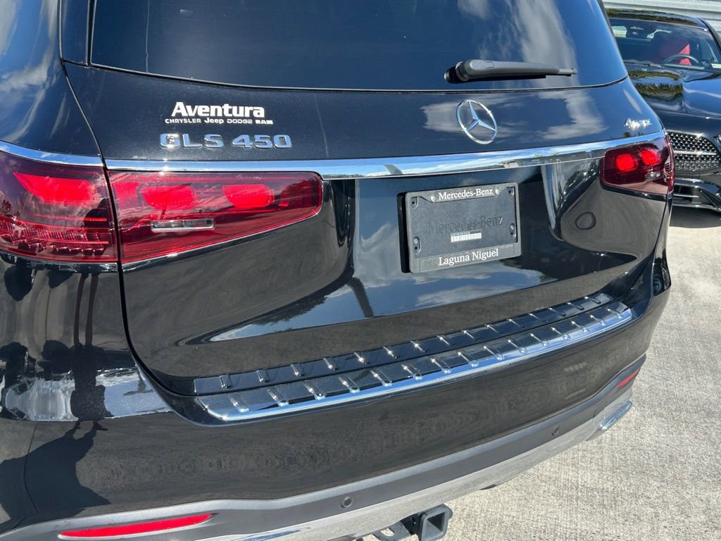 Used 2024 Mercedes-Benz GLS 450 4MATIC w/ AMG Line Exterior image 19