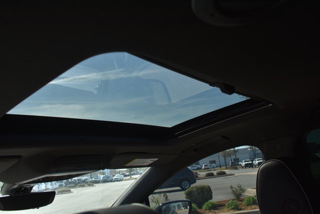 Used 2023 Buick Enclave Avenir w/ Avenir Technology Package image 19