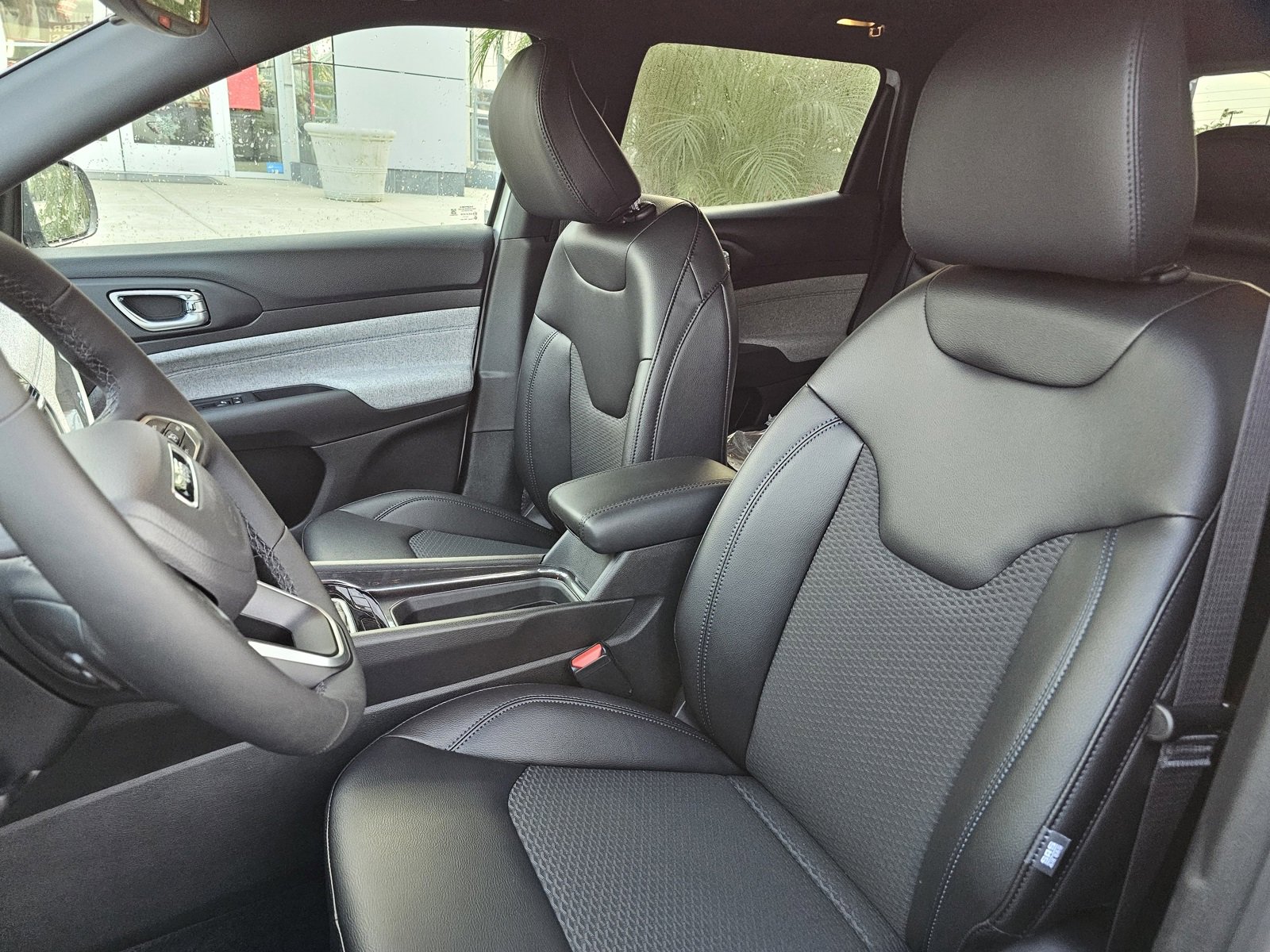 New 2026 Jeep Compass Latitude image 22