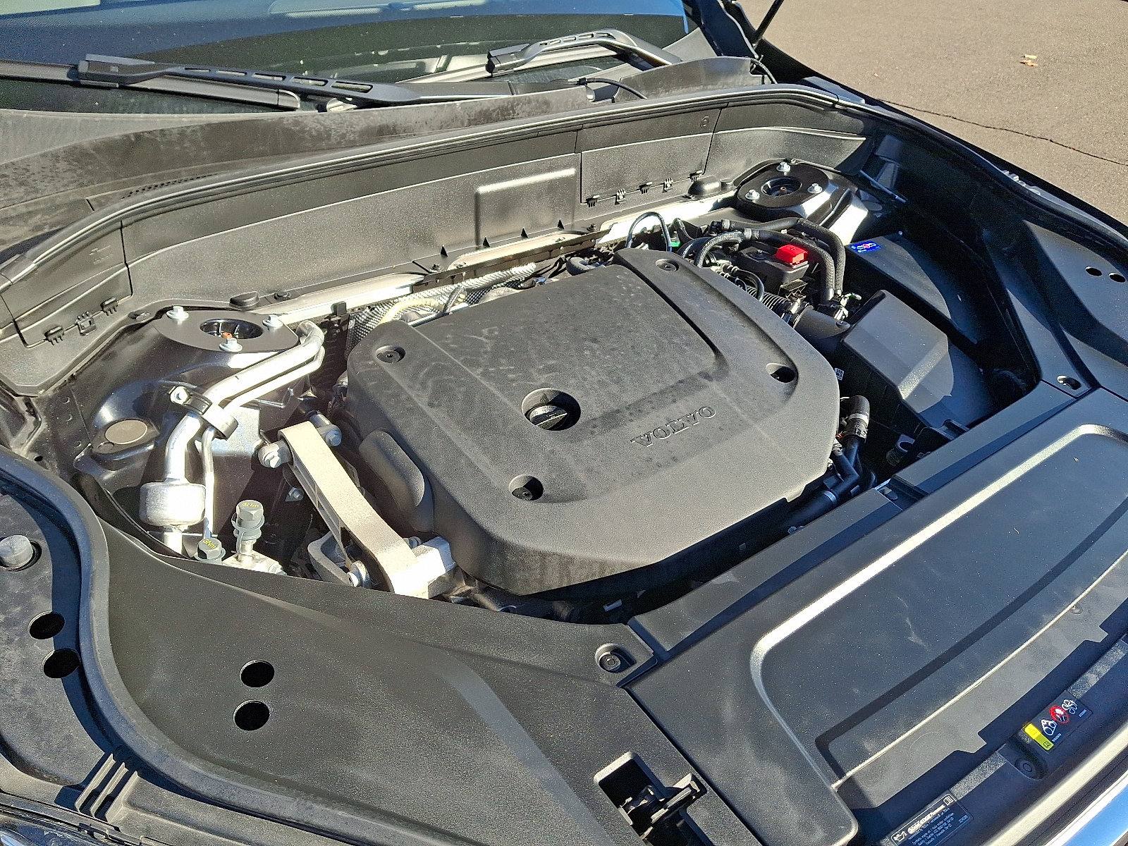 Used 2024 Volvo XC90 B6 Plus w/ Protection Package Premier image 30