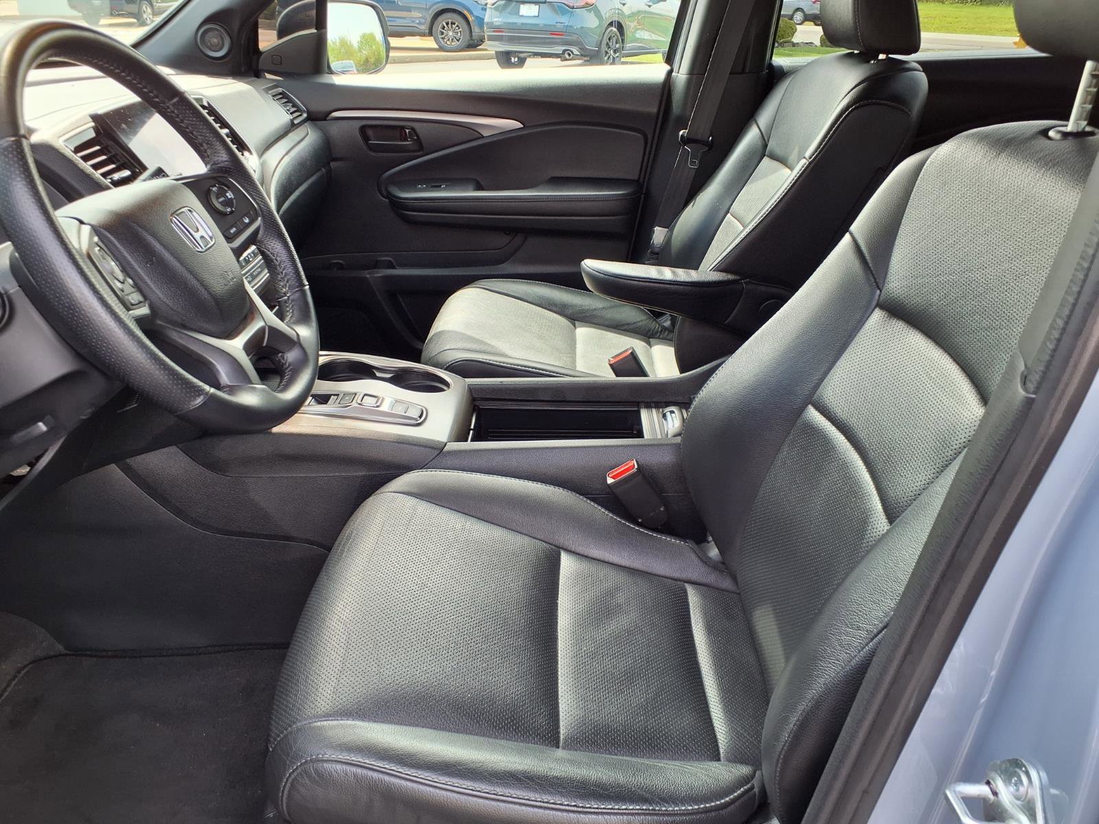 Used 2023 Honda Passport EX-L image 9