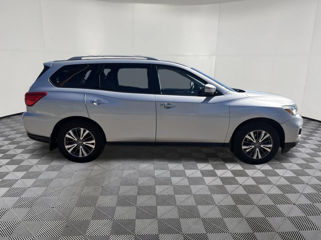 Used 2017 Nissan Pathfinder SL w/ SL Premium Package AWD/4WD image 8
