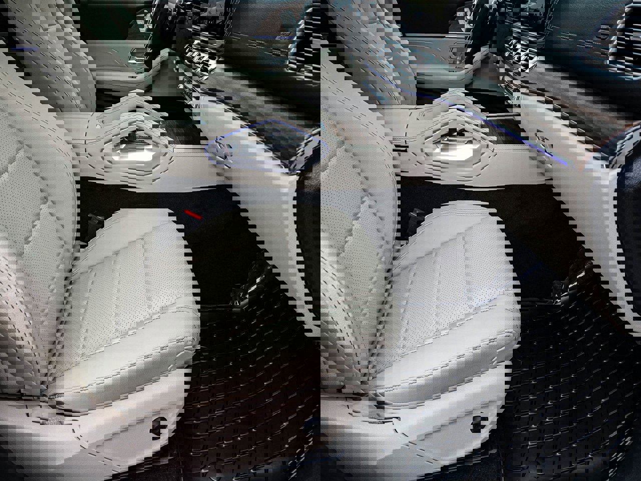 New 2026 Mercedes-Benz GLS 450 4MATIC image 40