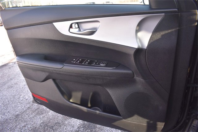 Certified 2022 Kia Forte LXS image 27