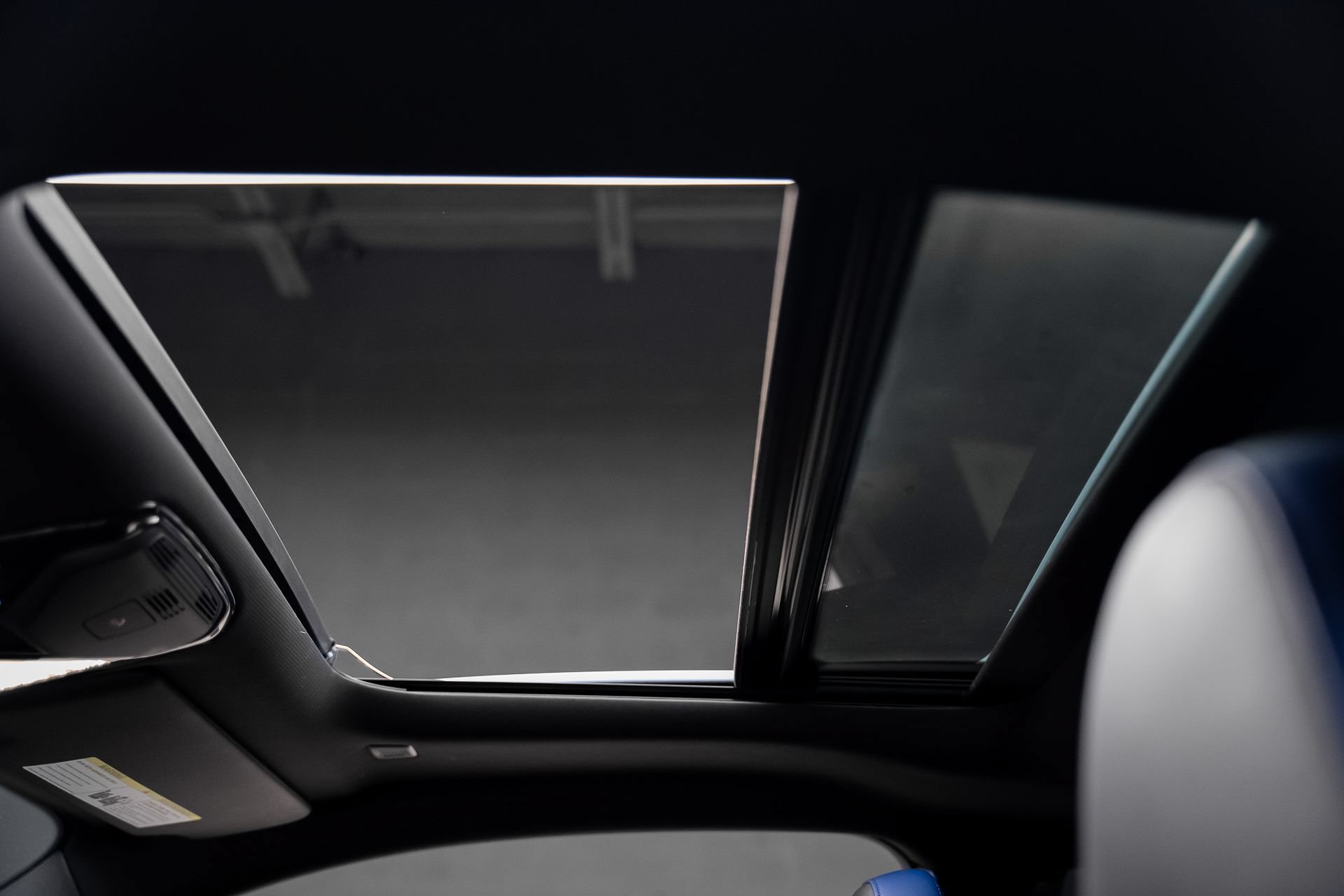 Used 2023 BMW M2 RWD image 73