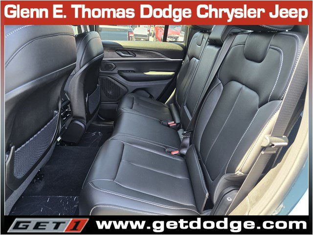 New 2027 Jeep Grand Cherokee Limited AWD/4WD image 11