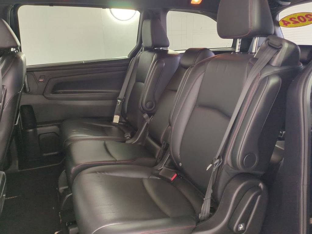 Used 2024 Honda Odyssey Sport image 17