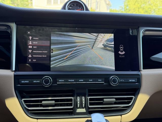 Certified 2021 Porsche Macan S AWD/4WD image 24