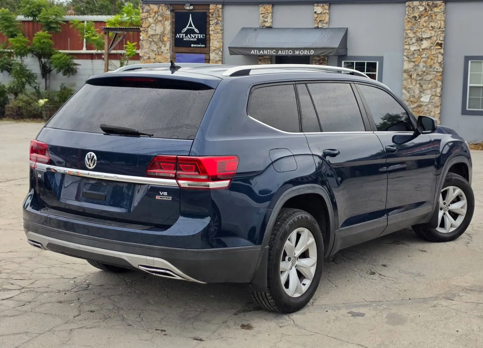 Used 2018 Volkswagen Atlas SE AWD/4WD image 4