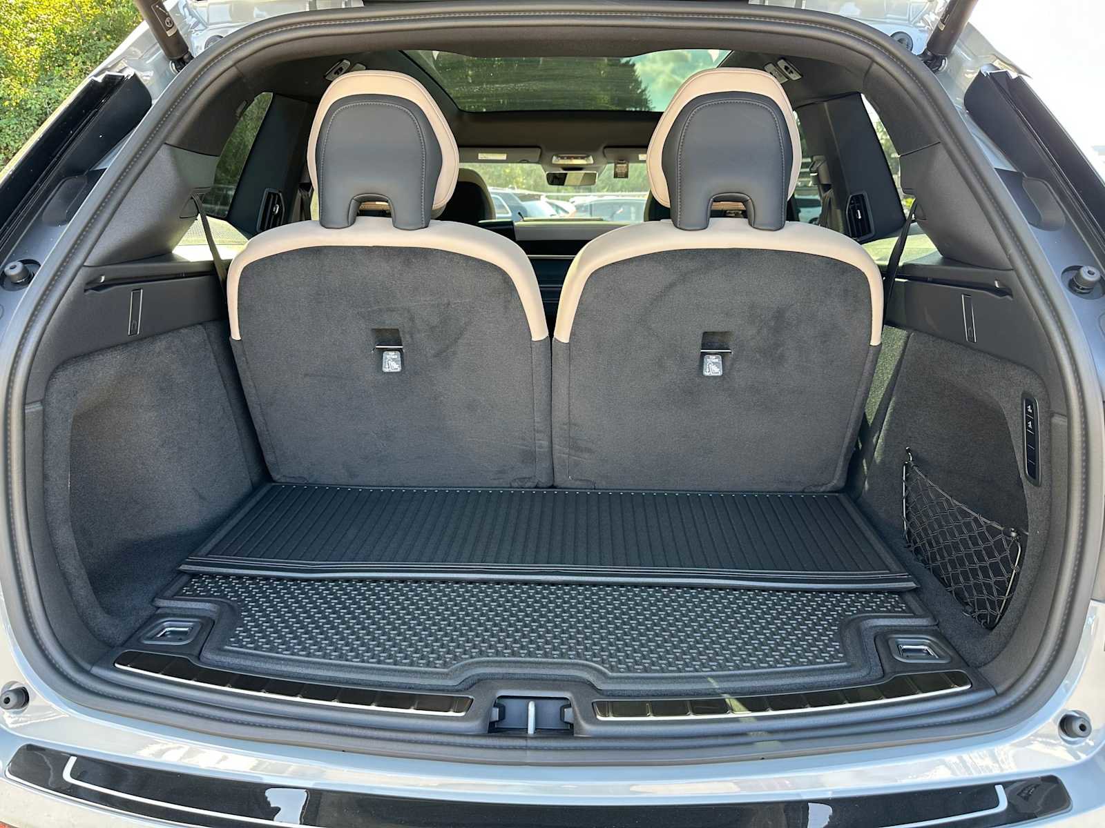 New 2025 Volvo EX90 Plus image 14